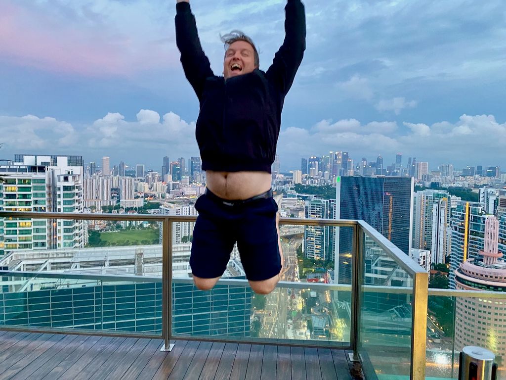 Sylvain jumping in Marriott Novena