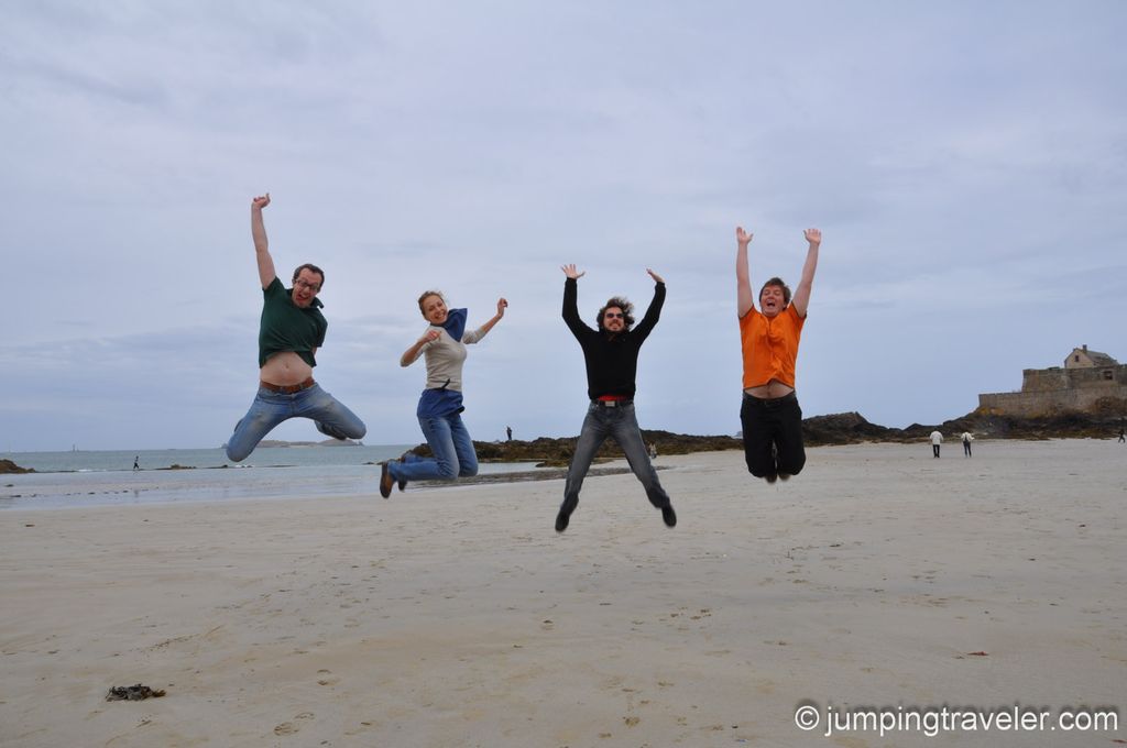 Jumping in Saint-Malo